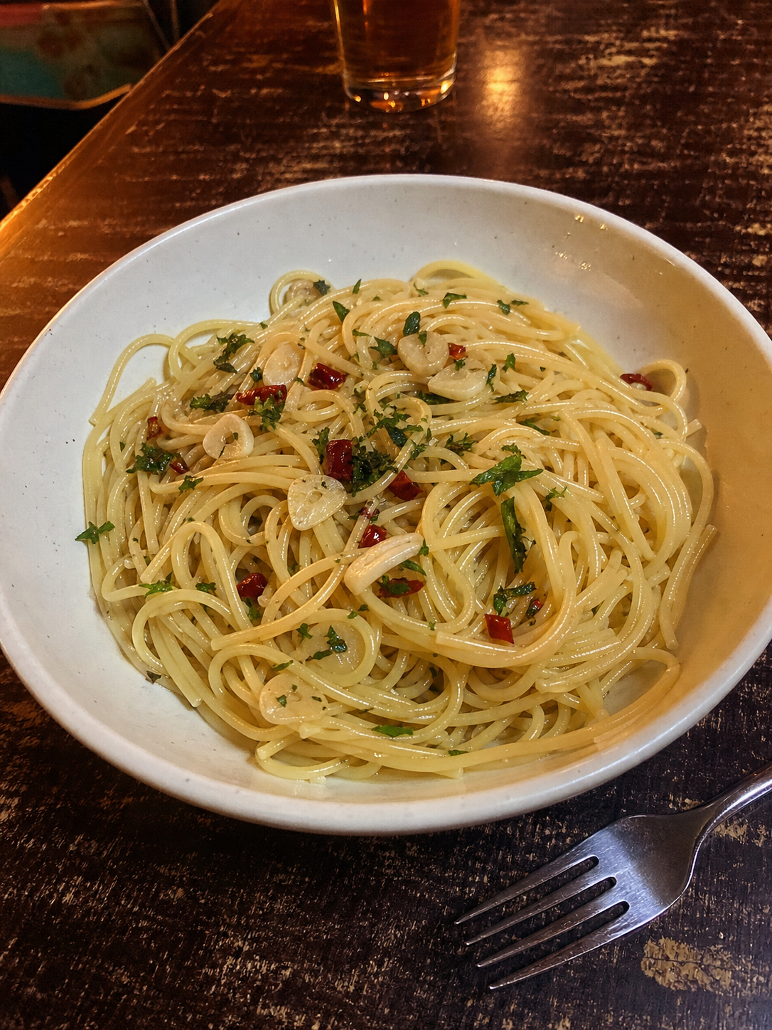 Aglio olio spaghetti with garlic, parsley and red chilli