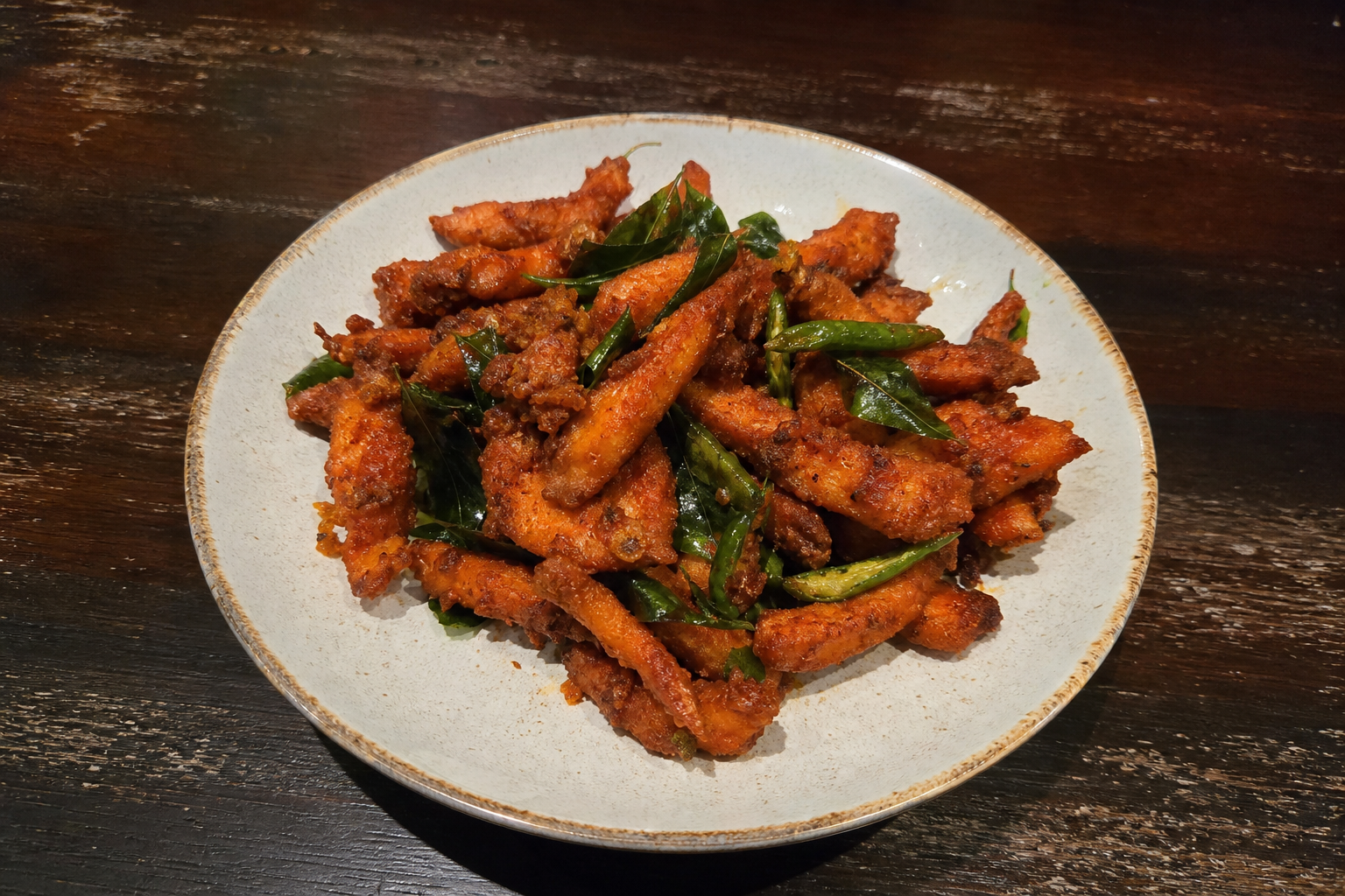 Crispy Chicken 555 strips with curry leaves and green chilli